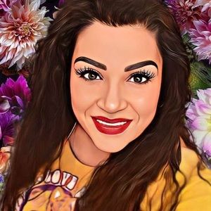 Meet your Posher, Carol